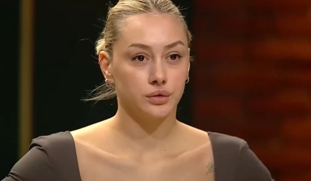 MasterChef 2025 Nisa Demirer estetik sorularına cevap verdi! Sosyal medyadan yorum üstüne yorum yağdı 5 Ekran Resmi 2025 11 10 21.06.28