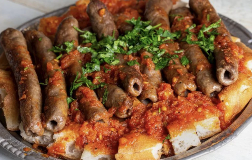 Sosyal medyada viral olan o köfte MasterChef’te yapıldı! Herkes tarifin peşine düştü kimse kaçırmak istemiyor! 5 Ekran Resmi 2025 11 11 12.07.07