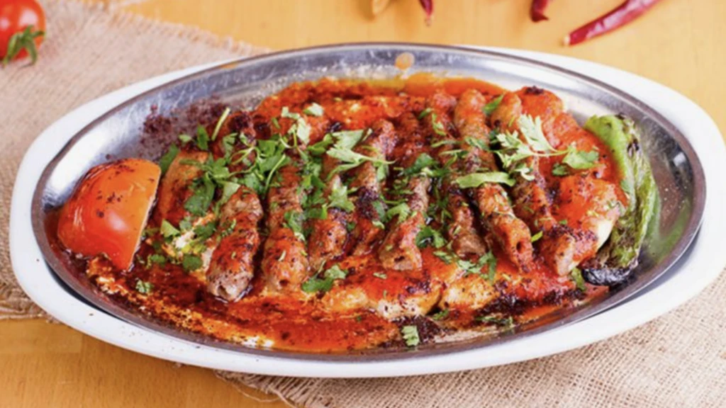 Sosyal medyada viral olan o köfte MasterChef’te yapıldı! Herkes tarifin peşine düştü kimse kaçırmak istemiyor! 9 Ekran Resmi 2025 11 11 12.10.58