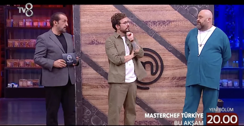 MasterChef evde lokum gibi pişen çikolatalı kestane şekeri tarifi! Ne dağılıyor ne de şekerleniyor, meğer bu kadar basitmiş! 11 Ekran Resmi 2025 11 14 13.46.13 2