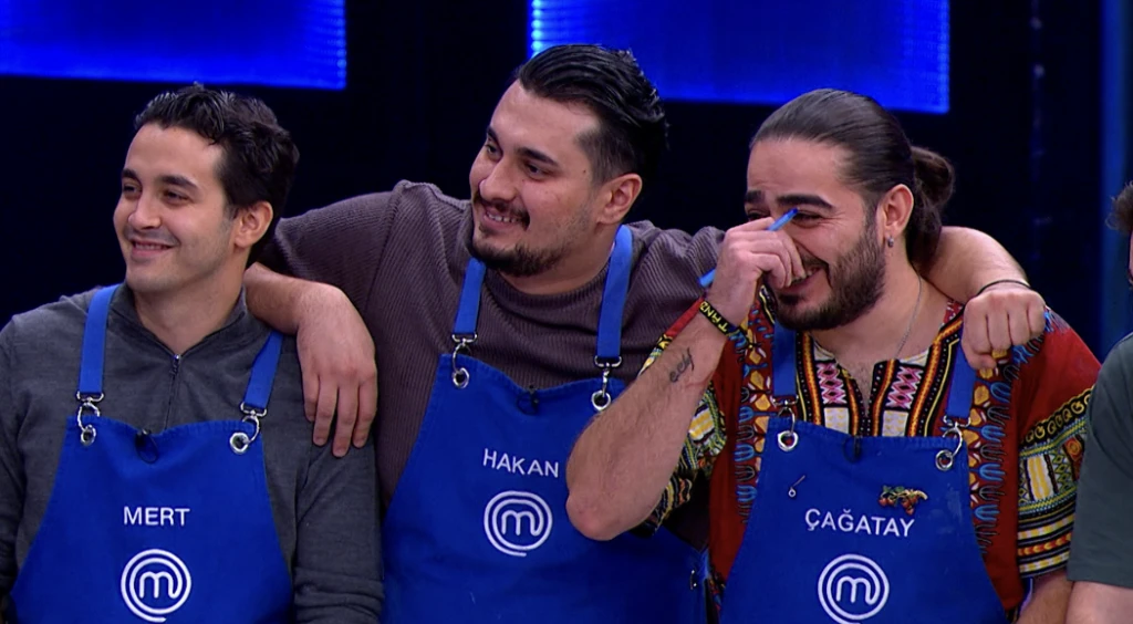 MasterChef 2025 Sümeyye Şahin yarışmadan ayrılıyor mu? Talihsiz kaza sonrası durumu merak ediliyor 11 Ekran Resmi 2025 11 14 13.54.21 1