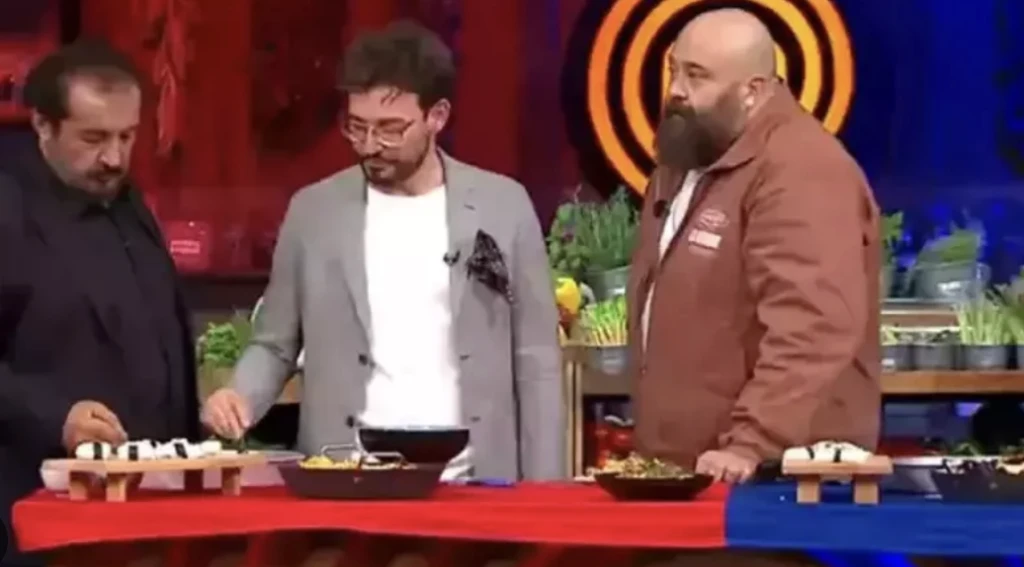 MasterChef evde lokum gibi pişen çikolatalı kestane şekeri tarifi! Ne dağılıyor ne de şekerleniyor, meğer bu kadar basitmiş! 13 Ekran Resmi 2025 11 14 15.49.38