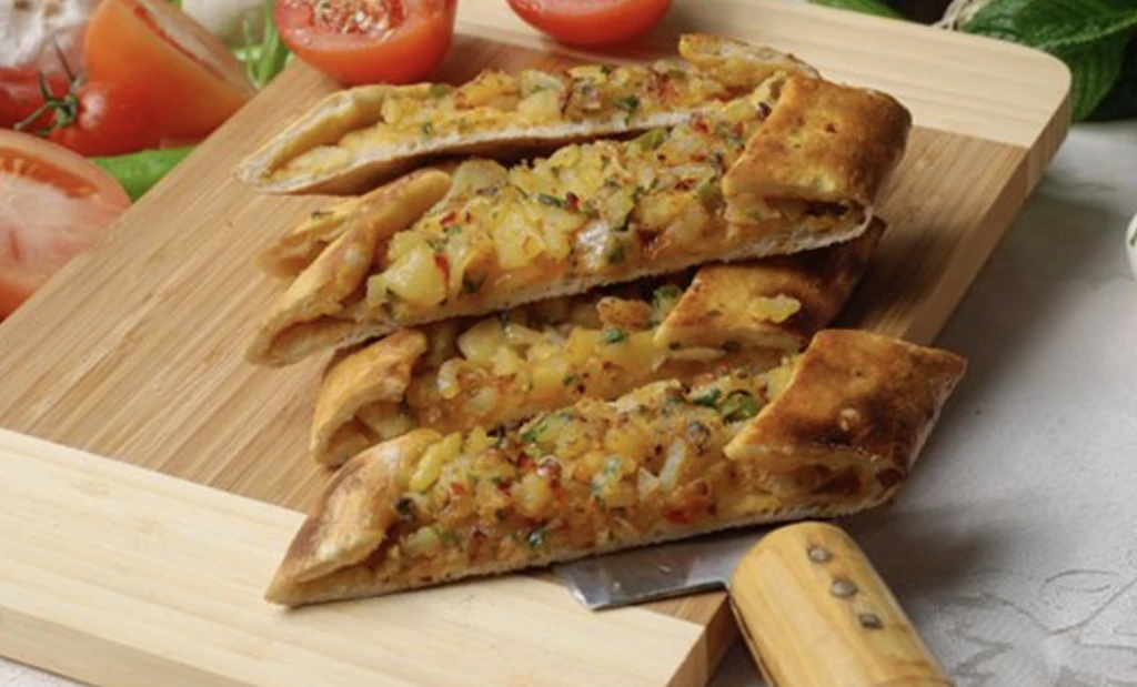 En kolay ve lezzetli MasterChef patatesli pide tarifi! 5 çayına 30 dakikada hazır! 4 Ekran Resmi 2025 11 16 20.51.52