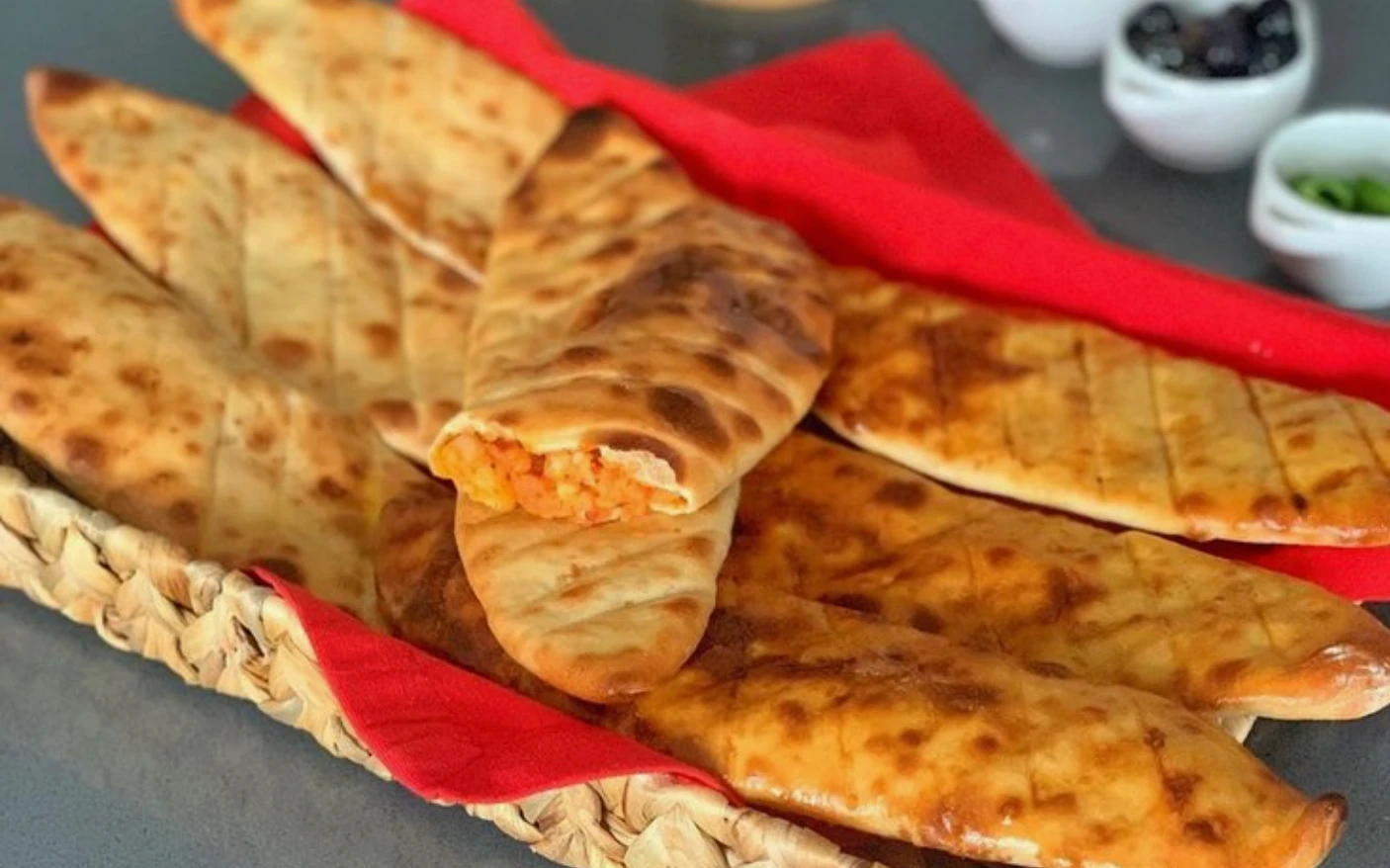 En kolay ve lezzetli MasterChef patatesli pide tarifi! 5 çayına 30 dakikada hazır! 7 Ekran Resmi 2025 11 16 20.52.19