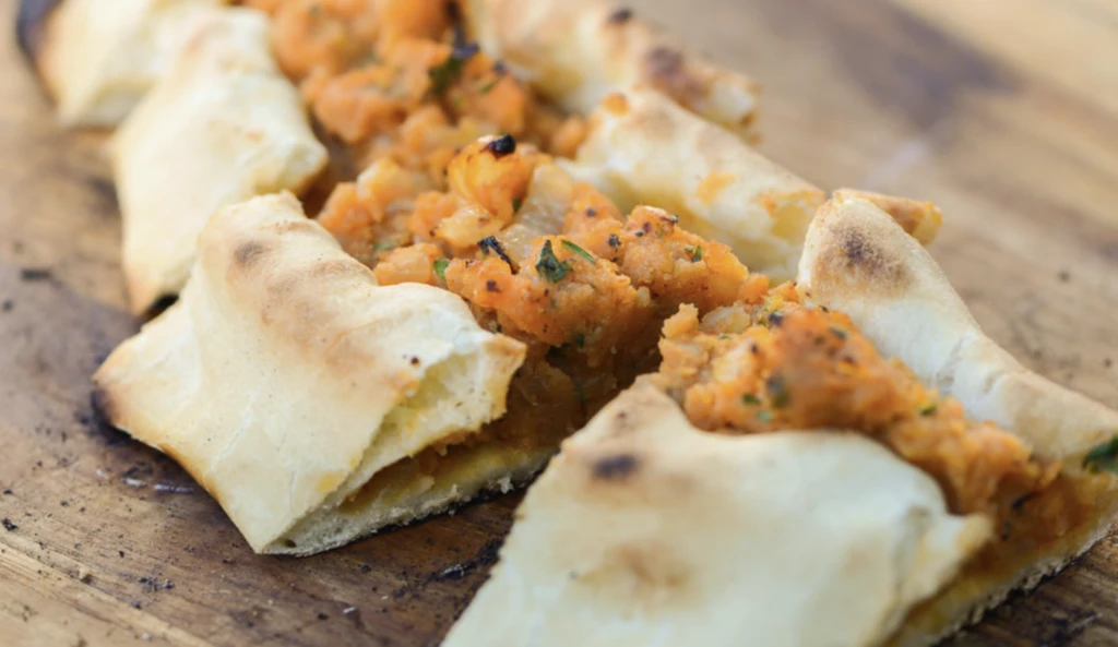 En kolay ve lezzetli MasterChef patatesli pide tarifi! 5 çayına 30 dakikada hazır! 8 Ekran Resmi 2025 11 16 20.52.23