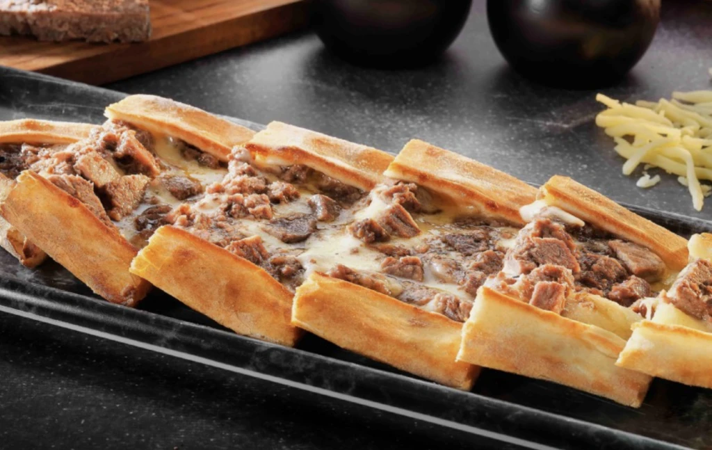 MasterChef taş fırın tadında kaşarlı pide tarifi! Görümce çatlatır, hem basit hem lezzetli! 4 Ekran Resmi 2025 11 16 21.35.22