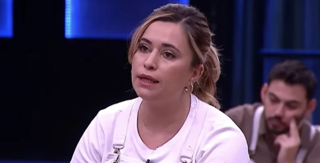 MasterChef'ten elenen Eylül Azra Soysal kimdir, mesleği ne? MasterChef'in şampiyonluk adayıydı! 6 Ekran Resmi 2025 11 19 13.41.51
