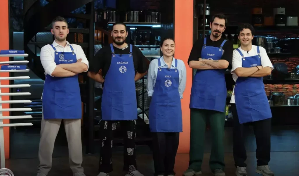 MasterChef’te kaptanlıktan kaçan Özkan hakkında bilinmeyenler herkesi şaşırttı! 9 Ekran Resmi 2025 11 24 18.27.37