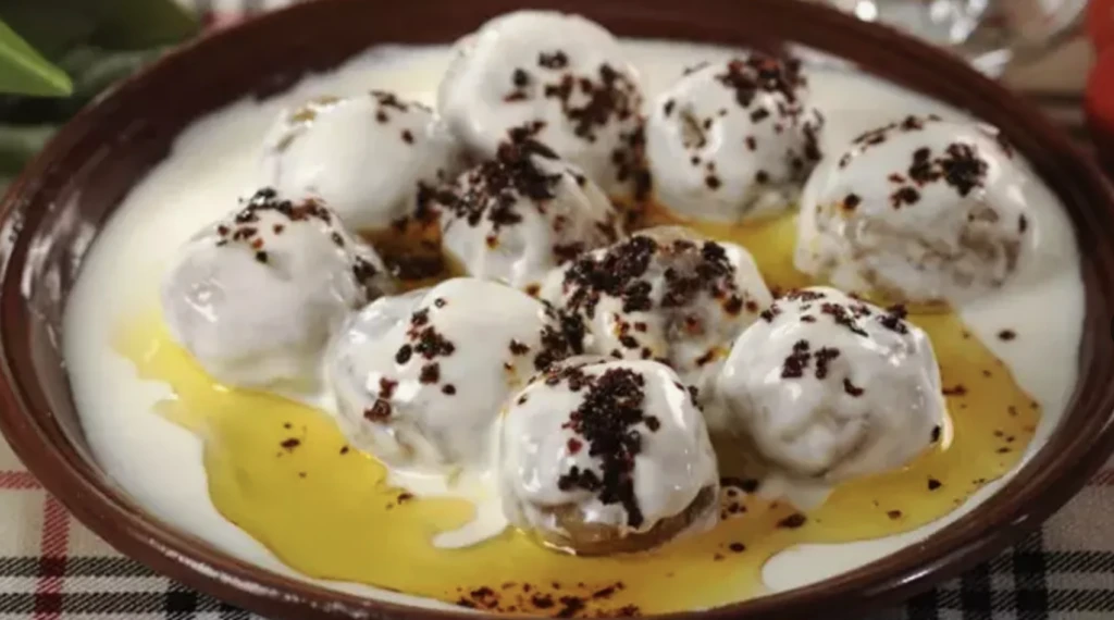 MasterChef konuğu Ömür Akkor'dan patatesli mantı tarifi! Herkes bu tarifin peşinde damak çatlatan lezzet 7 Ekran Resmi 2025 12 03 19.59.18