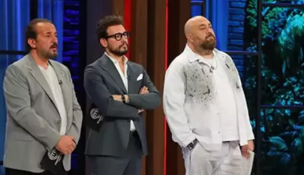 MasterChef 2025 Özkan Akan aslen nereli? MasterChef finalisti Özkan hakkında bilinmeyenler şaşırttı! 11 Ekran Resmi 2025 12 06 17.29.28 3