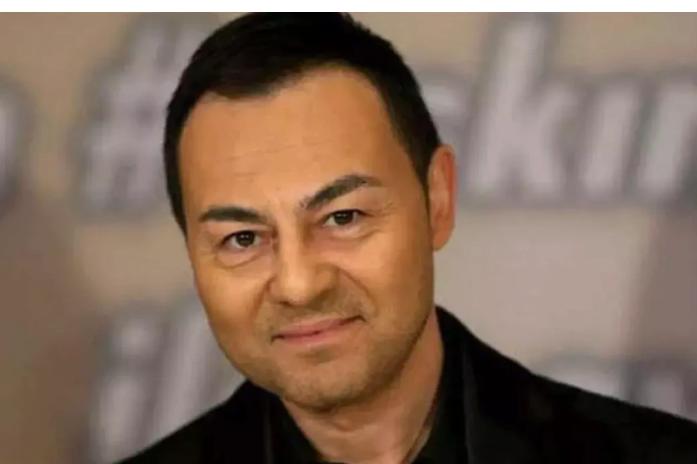 Serdar Ortaç'tan Yeşilçam efsanesi Hülya Koçyiğit'e saygı duruşu! Yerini hemen ona takdim etti 5 Ekran Resmi 2025 12 09 00.06.12