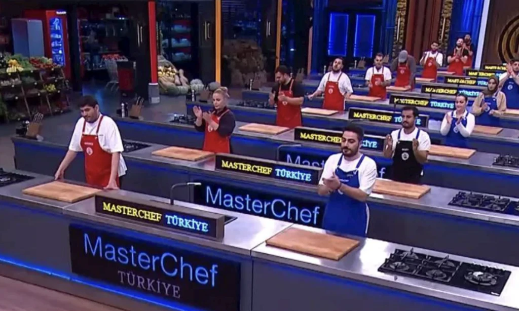MasterChef All Star'da Sergen ve Hasan arasında büyük gerilim! Kırmızı takım resmen alev aldı! Benimle sakın muhattap olma! 7 Ekran Resmi 2025 12 11 20.28.51