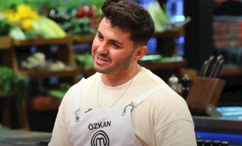 MasterChef 2025 finalinde dev skandal! Finalistler değişmiş! Çağatay'ın hakkı yendi iddiası ortalığı karıştırdı! 6 Ekran Resmi 2025 12 11 21.22.02