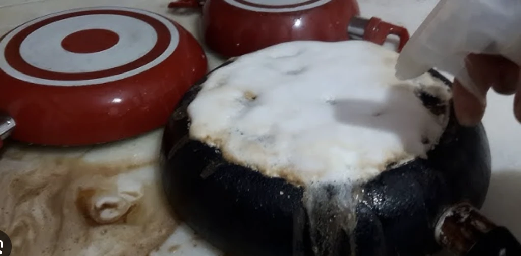 Yanmış tencere tava ve çaydanlığı kurtaran formül! Karışımı hazırlaması 5 dakika 4 Ekran Resmi 2025 12 12 18.12.29