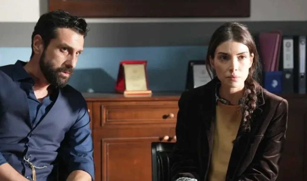 Özge Arslan kimdir, kaç yaşında? Özge Arslan aslen nereli? 7 Ekran Resmi 2025 12 13 11.15.27