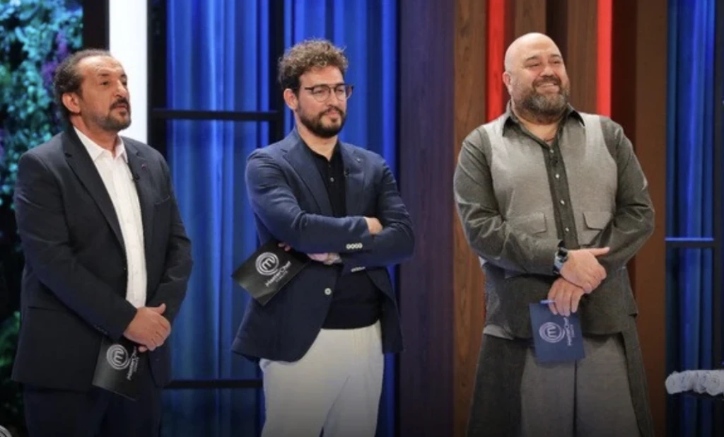 MasterChef All Star'da yapıldı soğan sevenler bu tarife bayılacak! Misafirlere şov yapacağınız enfes kebap tarifi 11 Ekran Resmi 2025 12 15 13.51.41 1