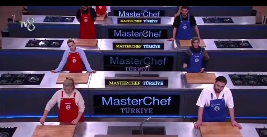 MasterChef All Star Altın Kupa'da ikinci kaşık geldi! MasterChef Altın Kupa ikinci kaşığı kim aldı? 9 Ekran Resmi 2025 12 15 14.10.21