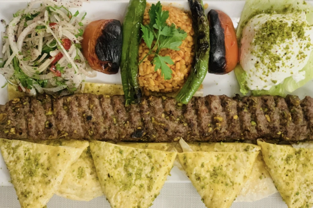 MasterChef All Star'ın viral olan fıstıklı kebap tarifi! Sosyal medya bunu konuşuyor, yok böyle bir lezzet 4 Ekran Resmi 2025 12 15 16.05.58