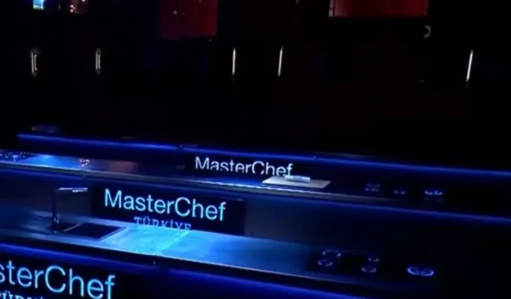 MasterChef All Star Eren Kaşıkçı'dan Kıvanç'a bomba şarkı! Bende ona şarkı yapıcam deyip fena gaza geldi 10 Ekran Resmi 2025 12 17 14.38.07