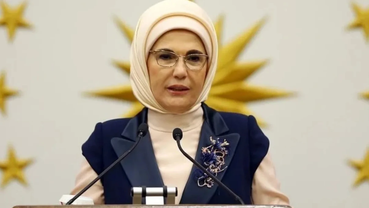 Emine Erdogan 3 3
