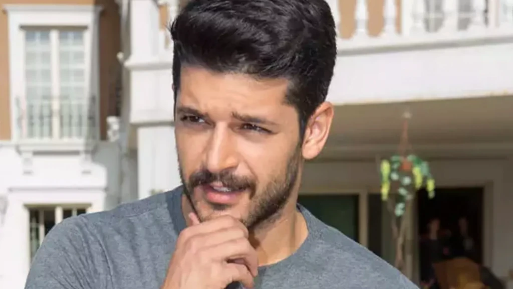 Emre Kivilcim kimdir kac yasinda Emre Kivilcim hangi dizilerde oynadi