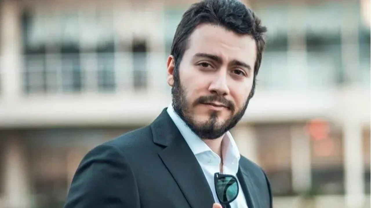 Enes Batur 2