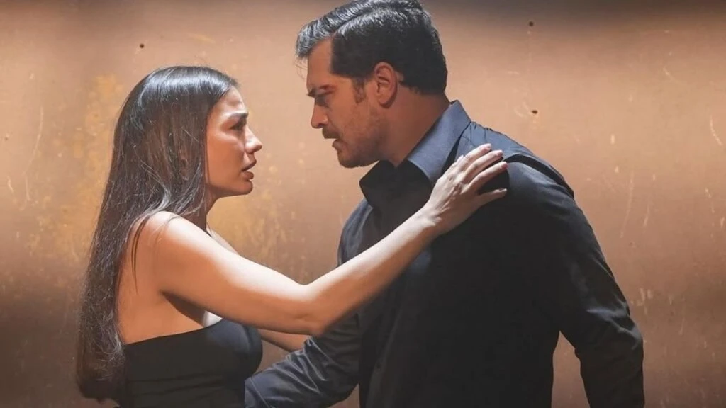 Esref Ruya 13 bolum sezon finalinde Esref ve Kadir karsi karsiya geliyor Kadirin Esrefe surprizi ne olacak