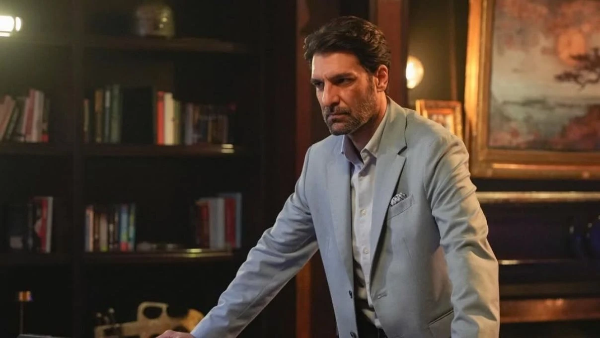 Esref Ruya 26. Bolumde Nisan Dinceri ogreniyor