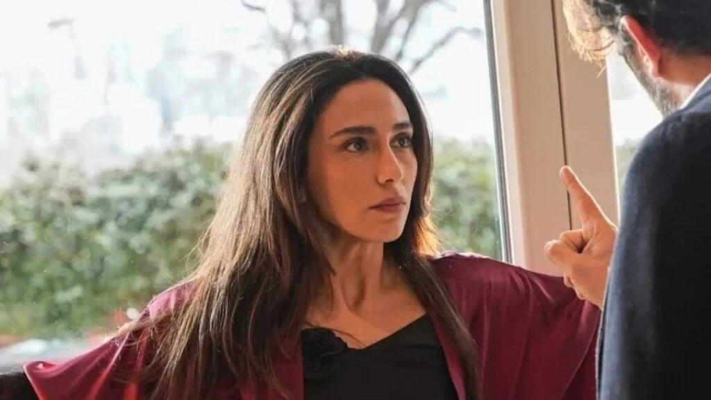 Eşref Rüya dizisinin Gonca’sı Ebru Aytemur’dan dikkat çeken açıklama! “Başarının sırrı işini seven bir ekibin olması”