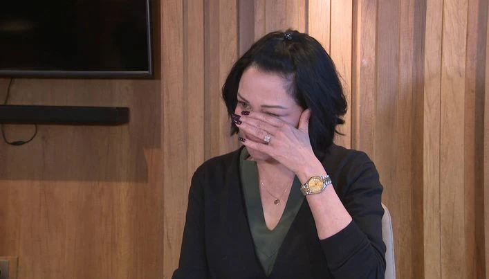 Evrim Akın’ın gözyaşları sosyal medyada gündem oldu! Akıllara Güney Koreli oyuncu geldi 4 Evrim Akin 2 4