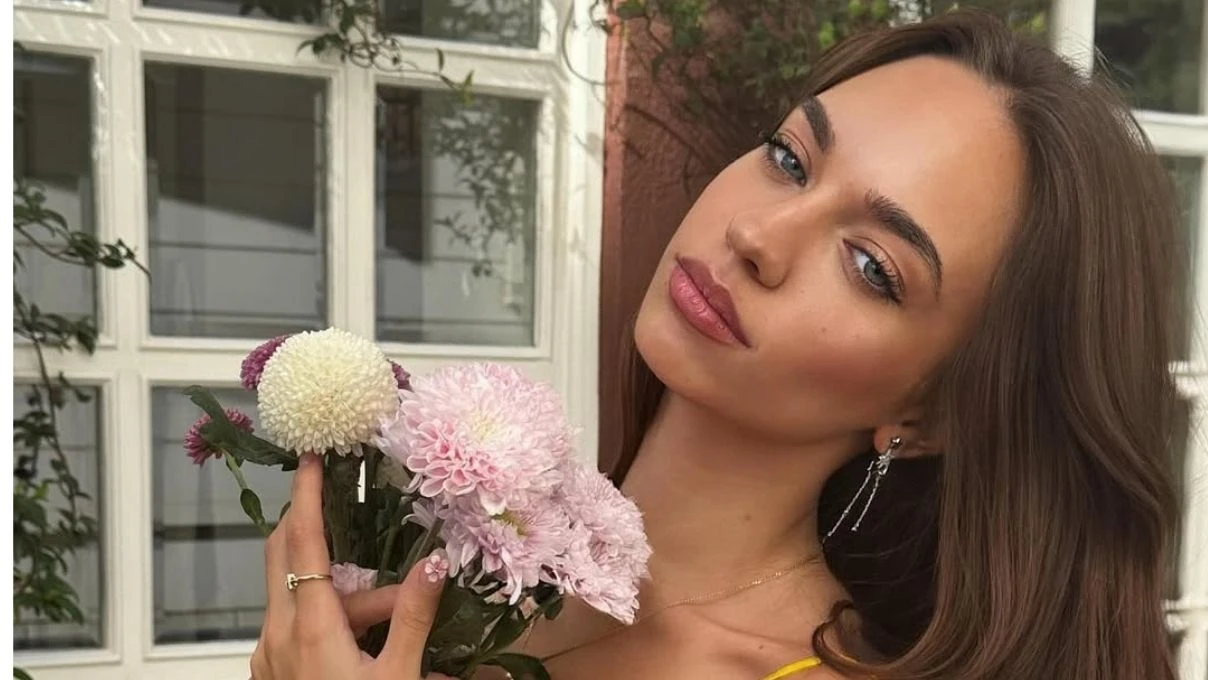 Eylül Tumbar Enes Koçak ile ilişkisi hakkında konuştu! Ünlü oyuncu evlilik sorularına cevap verdi 1 Eylül Tumbar Enes Koçak ile ilişkisi hakkında konuştu! Ünlü oyuncu evlilik sorularına cevap verdi