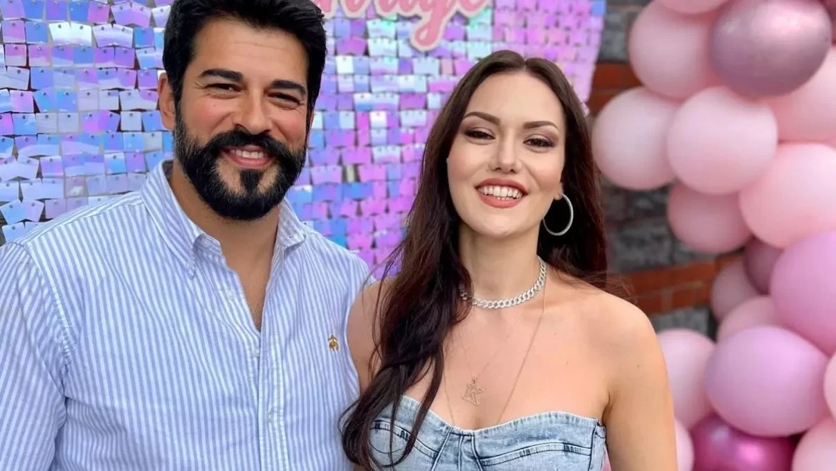 FAHRIYE EVCEN 3. KEZ HAMILE MI