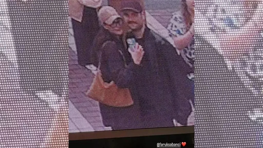 Faruk Sabancı ve Esra Bilgiç çiftinden aşk dolu paylaşım! Ünlü çiftin romantik pozları beğeni rekoru kırdı