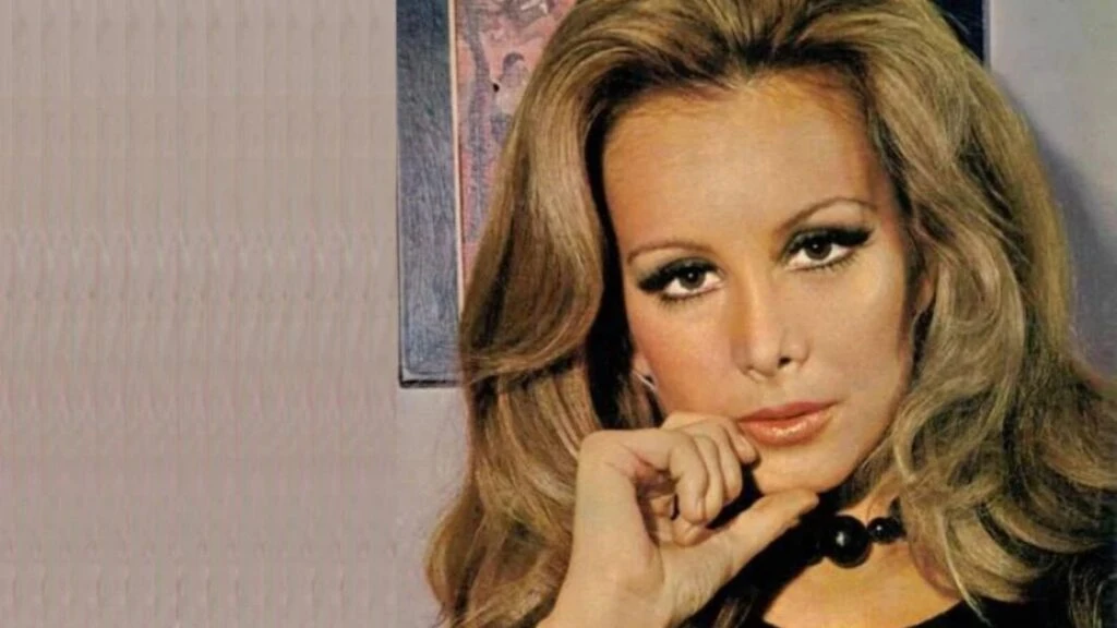Yeşilçam’ın yıldızı Filiz Akın’ın yeğeni ünlü modacı çıktı! 