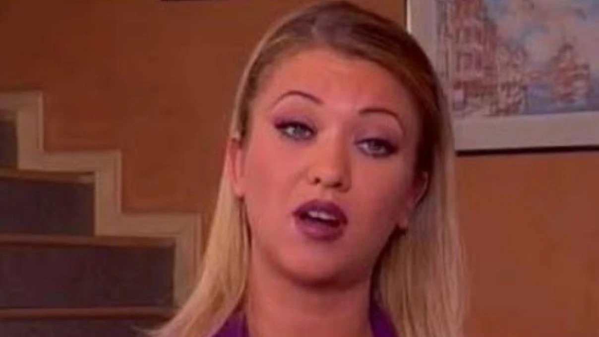 Çiçek Taksi dizisinin Aynur’u Funda Gürdağ yıllar sonra ortaya çıktı! Son hali herkesi şaşkına çevirdi 8 Çiçek Taksi dizisinin Aynur’u Funda Gürdağ yıllar sonra ortaya çıktı! Son hali herkesi şaşkına çevirdi