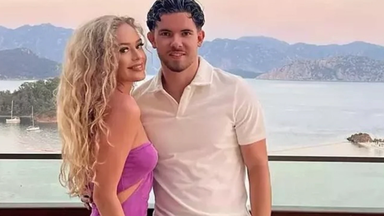 Futbolcu Ferdi Kadioglu bebeginin cinsiyetini topa vurarak ogrendi