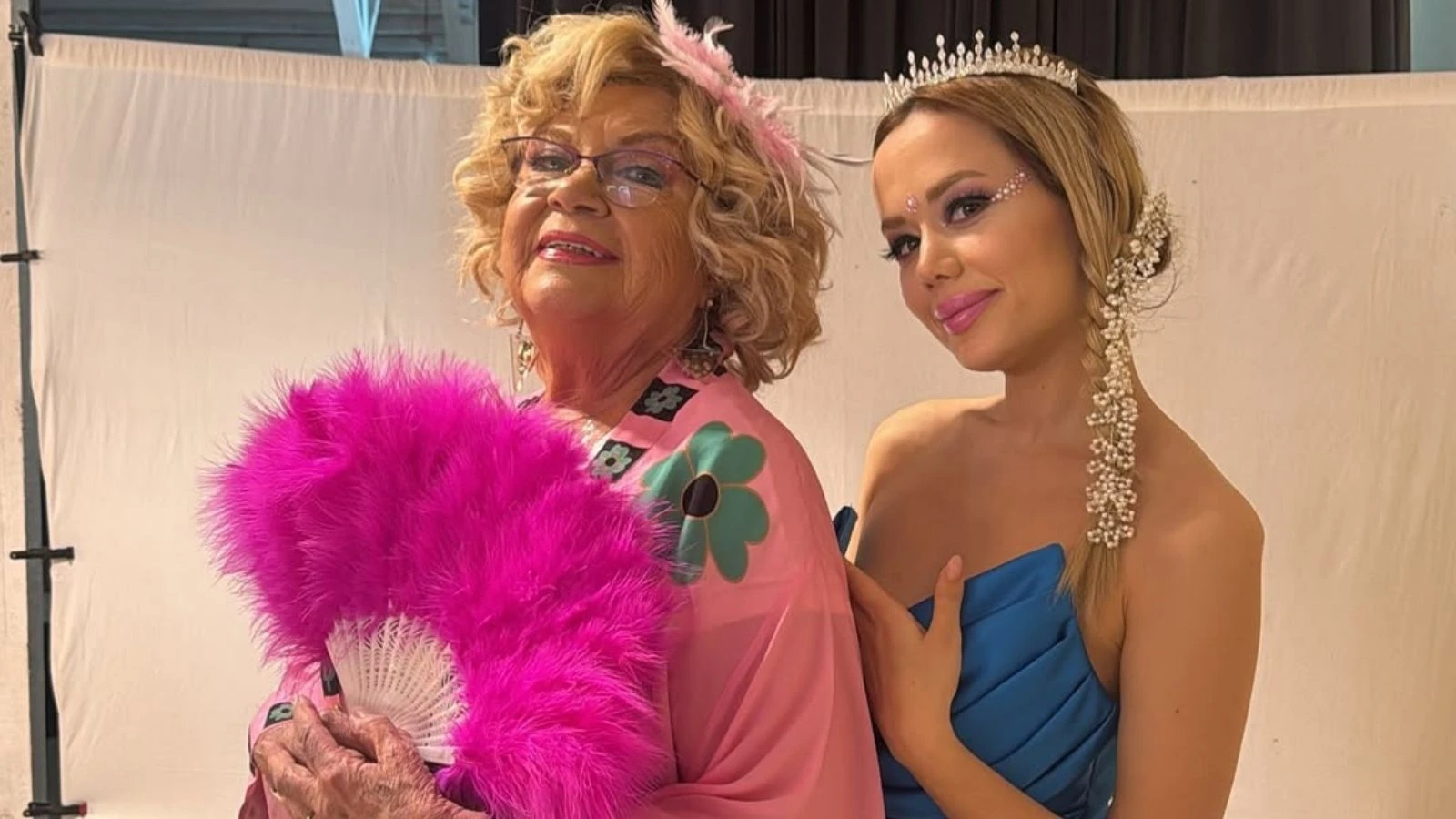 Sihirli Annem: Hepimiz Biriz filminin Akaşa’sı Gamze Karta kimdir? Gamze Karta kaç yaşında evli mi?