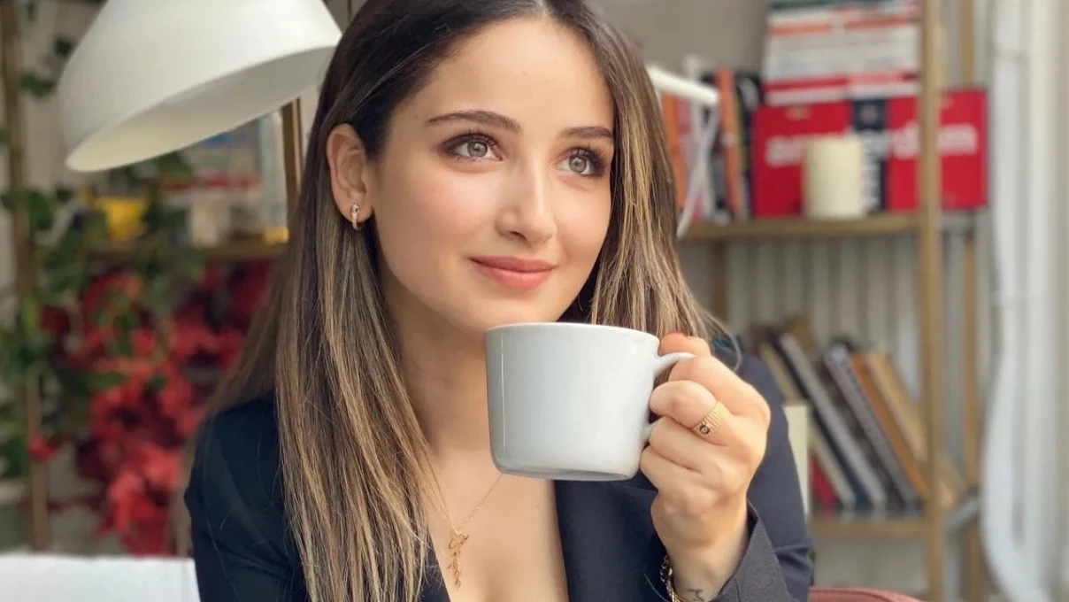 Gönül Dağı dizisinin Leyla'sı Gökçe Akyıldız'ın kardeşi ortaya çıktı! Görenler pes dedi 4 Gokce Akyildiz 1