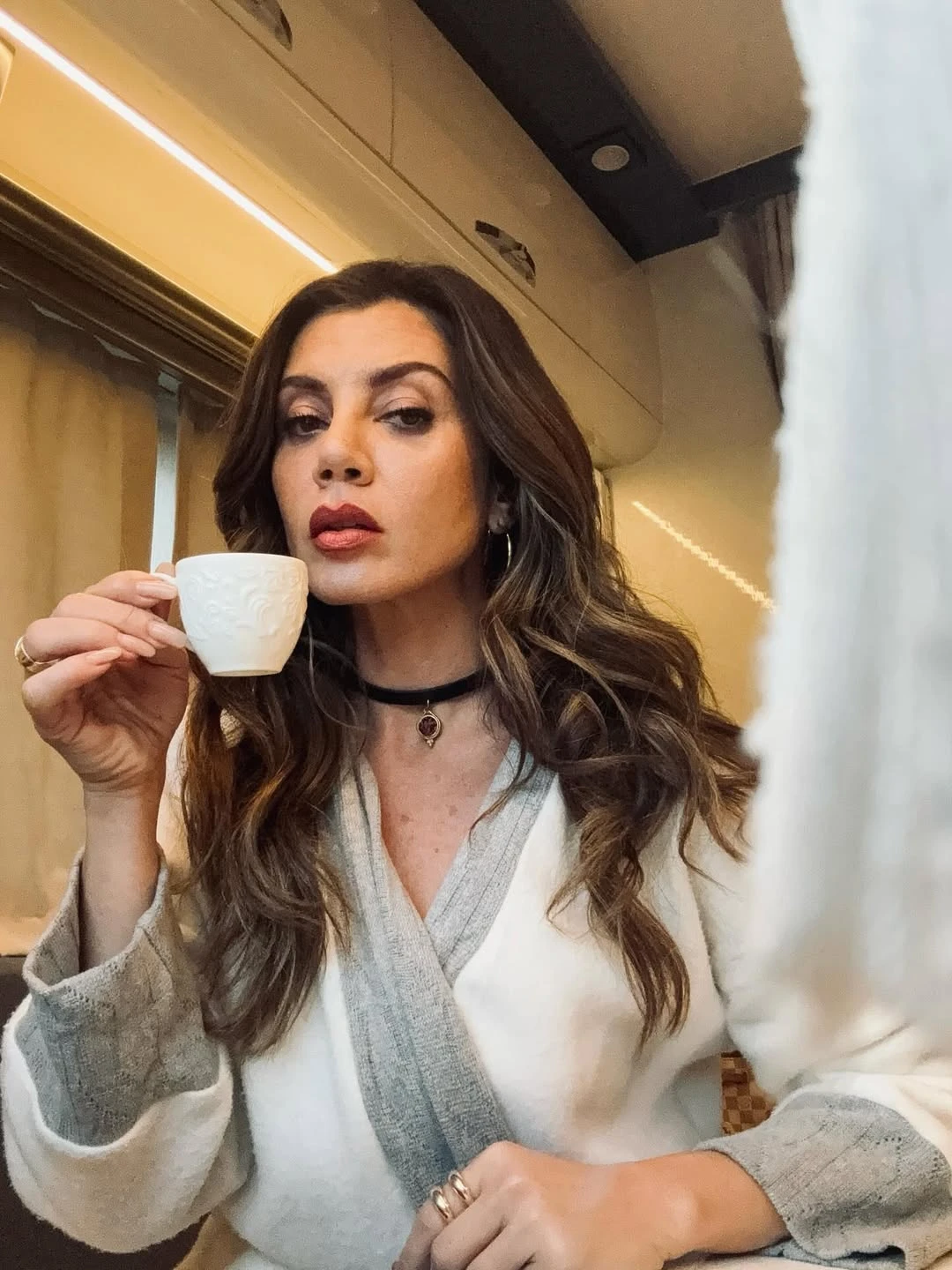 Yaprak Dökümü’nün Leyla’sı Gökçe Bahadır Halil Ergün’ü yalanladı! Şoke eden bir cevap geldi 5 Gokce Bahadir 4