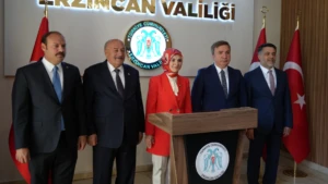 Bakan Göktaş hamur yoğurdu gözleme yaptı! Erzincan’da Hünerli Eller Kadın Kooperatifi açılışında dikkat çekti