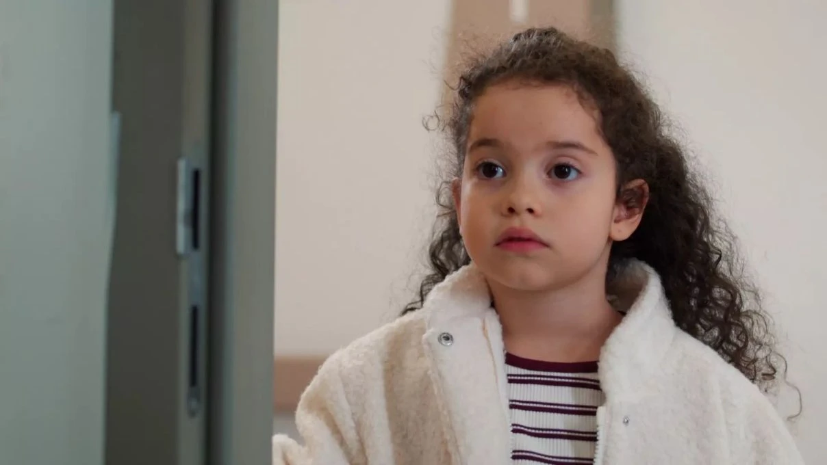 Güller ve Günahlar dizisinin 5. bölümünde neler oldu? Berrak ve Serhat günler sonra yüzleşti! 10 Güller ve Günahlar dizisinin 5. bölümünde neler oldu? Berrak ve Serhat günler sonra yüzleşti!