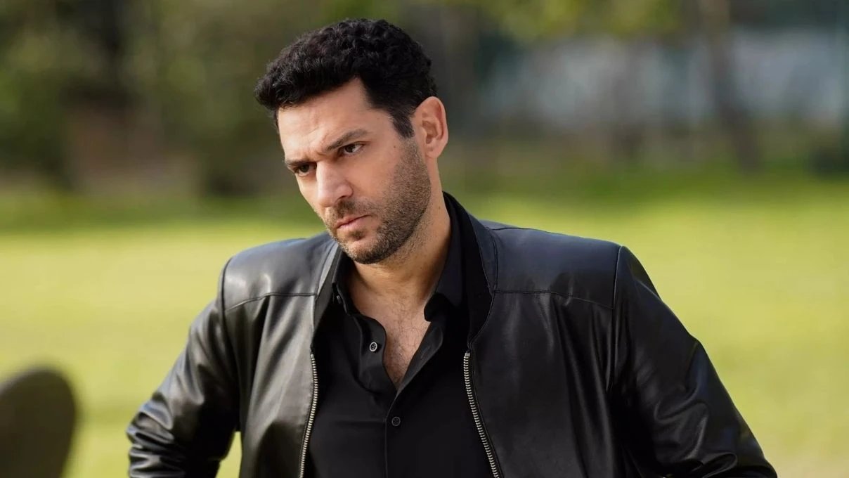 Güller ve Günahlar dizisinin 5. bölümünde neler oldu? Berrak ve Serhat günler sonra yüzleşti! 4 Güller ve Günahlar dizisinin 5. bölümünde neler oldu? Berrak ve Serhat günler sonra yüzleşti!