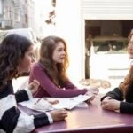 Guller ve Gunahlar 8. Bolumde Serhat kizlara anlatacak mi Berrakin plani ne