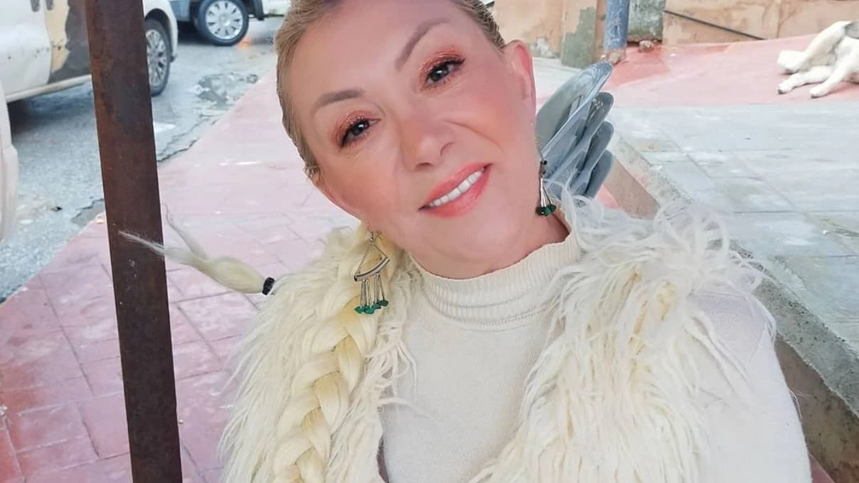 Güllü’nün çıplak sesi sosyal medyada gündem oldu! Şarkılarıyla herkesi etkiledi
