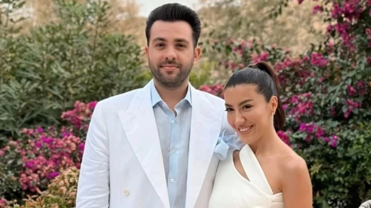 Hakan Ural’dan yeni doğan torunuyla ilk fotoğraf geldi! Çiçeği burnunda dede tarzıyla dikkat çekti