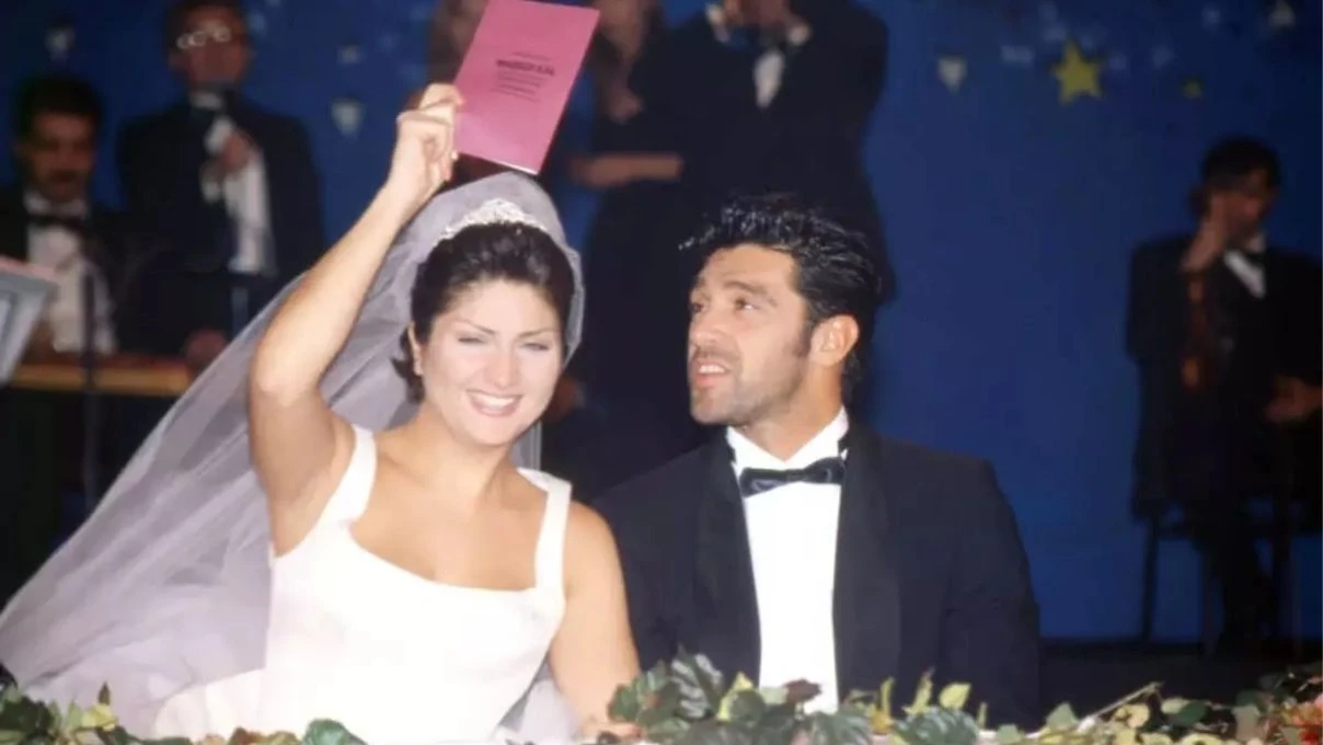 Hakan Ural’dan yeni doğan torunuyla ilk fotoğraf geldi! Çiçeği burnunda dede tarzıyla dikkat çekti