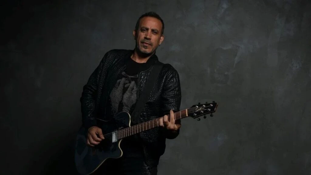 Haluk Levent kaç yaşında? Haluk Levent evli mi?