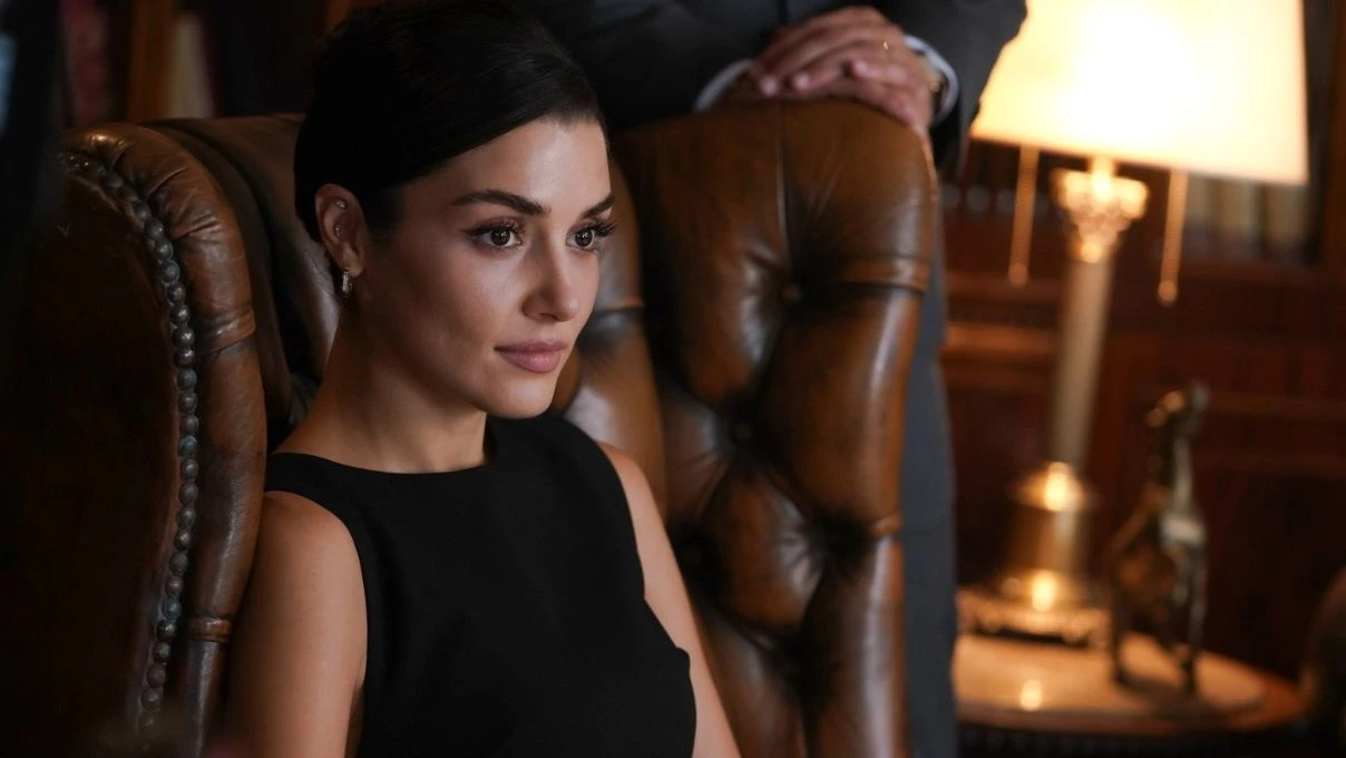 Aşk ve Gözyaşı dizisinin Meyra’sı Hande Erçel kimdir? Hande Erçel kaç yaşında, kiminle sevgili?