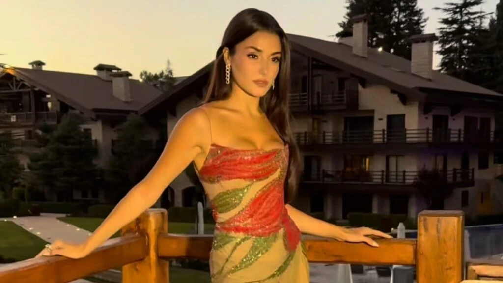 Hande Ercel dunyaca unlu tasarimcinin oglu Celio Saabin dugununde goz kamastirdi