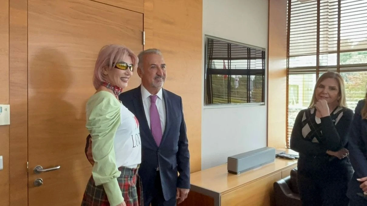 Hande Yener’den meme kanseri süreci! Neler yaşadığını anlatınca sesi titredi